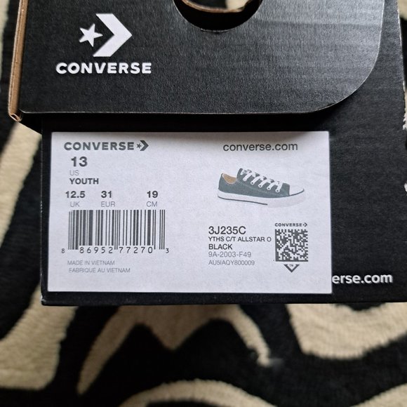 Youth Black Converse Sneakers size 13 - Picture 4 of 4